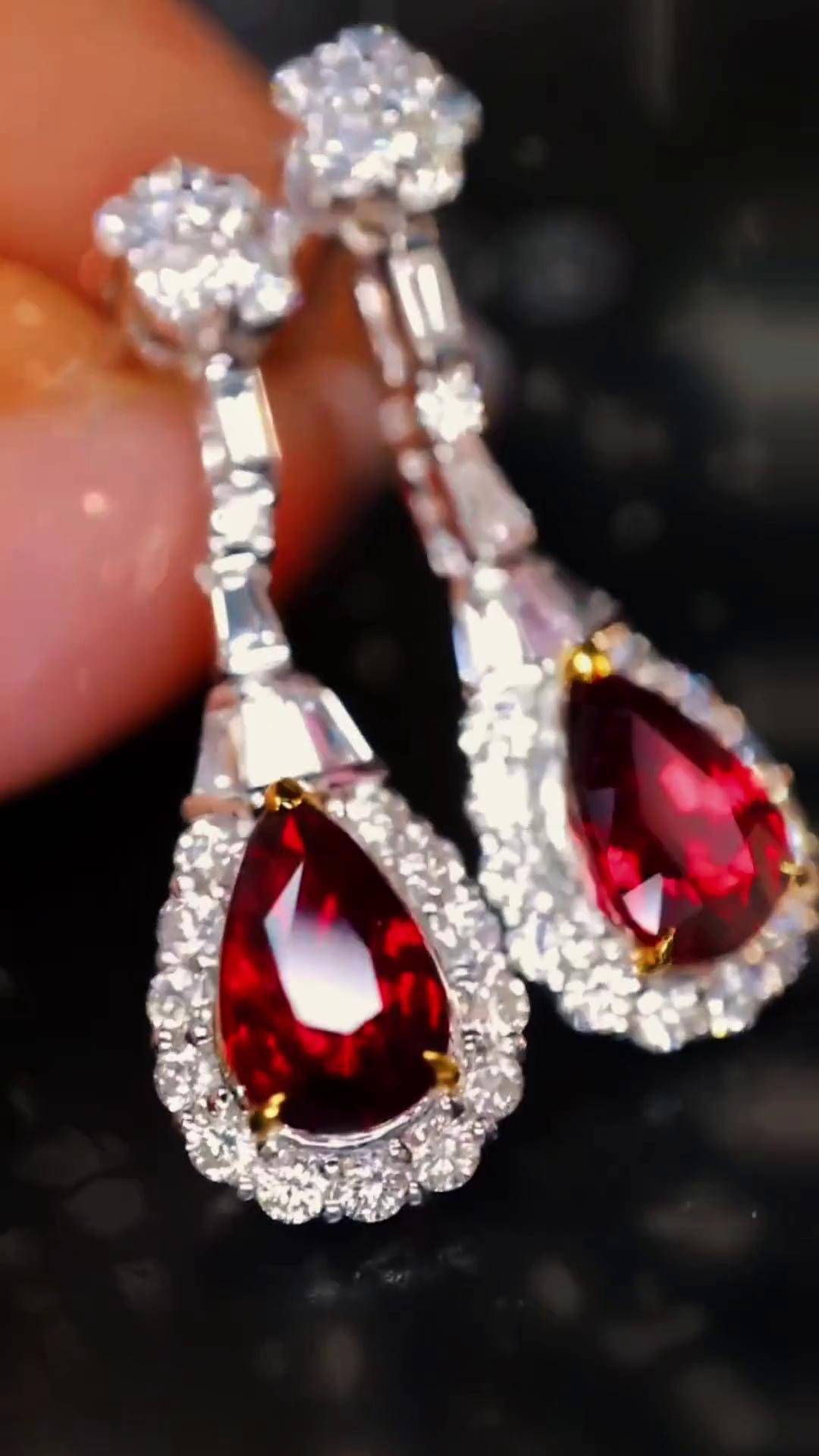 心志與態度 珠寶佩戴的哲學——以碧璽吊墜項鏈為例