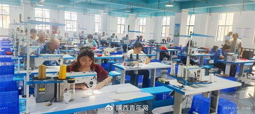 陜亮家園服裝廠暨商洛學院國力集團博士專家工作站正式揭牌，艾森絲服飾開啟產教融合新篇章